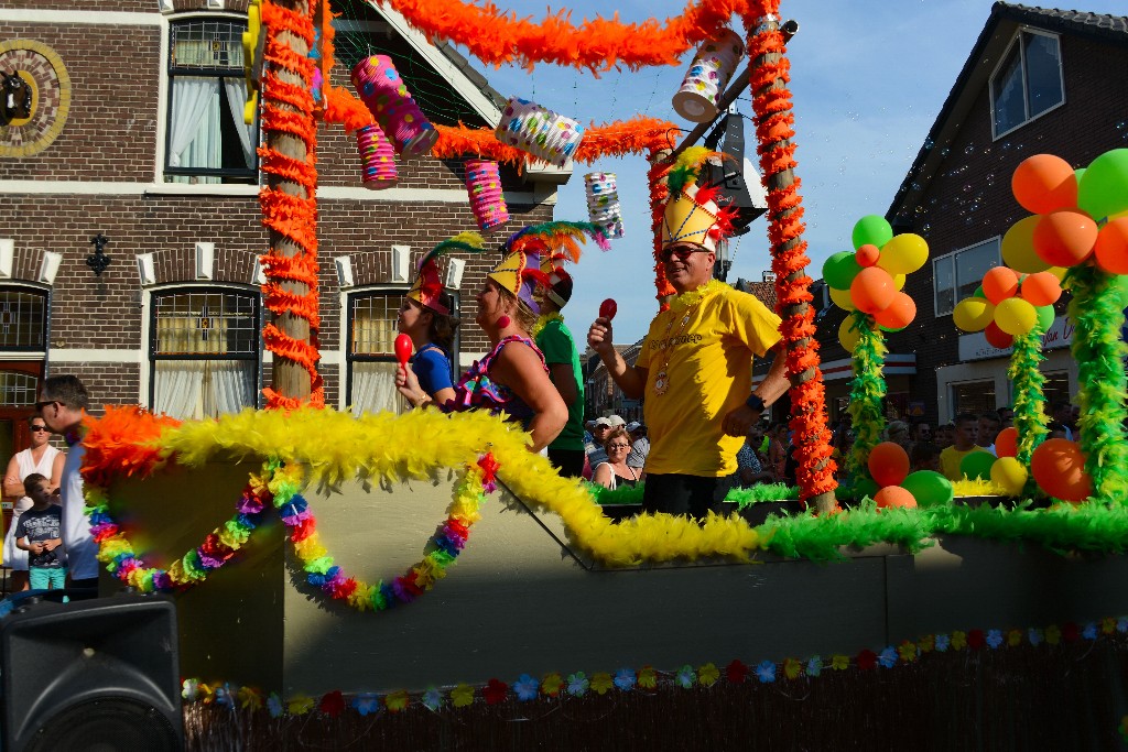 ../Images/Zomercarnaval Noordwijkerhout 2016 246.jpg